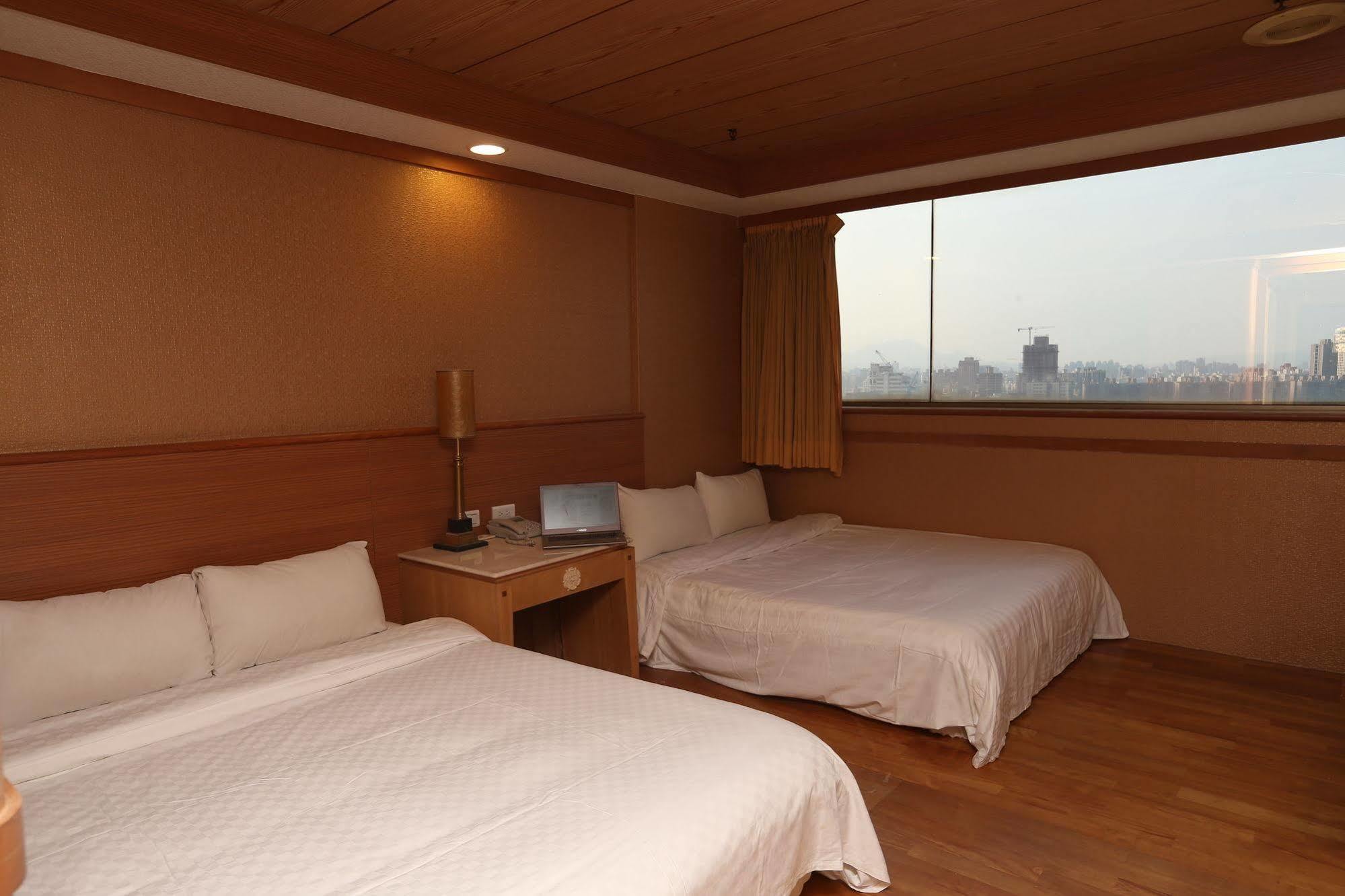 Banciaoking Hotel Taipei Exterior photo